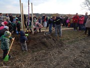 100.výročí vzniku Československé republiky - výsadba stromů Alej republiky na Vlkavě